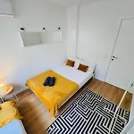 Πανσιόν Crespo House I Fantastic D