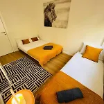 Πανσιόν Crespo House I Fantastic D